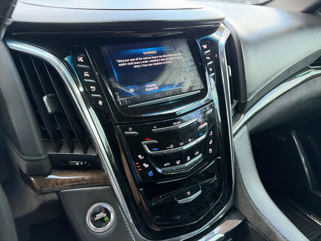 Used 2015 Cadillac Escalade Platinum AWD/4WD image 21