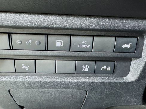 Used 2023 Mitsubishi Outlander SEL 40th Anniversary image 17