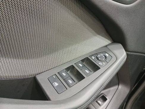 Used 2025 BMW 228i xDrive AWD/4WD image 17
