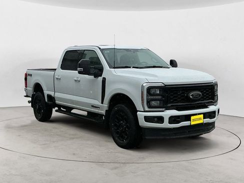 Used 2025 Ford F350 Lariat w/ Black Appearance Package image 7