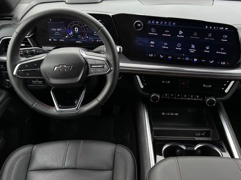 Used 2025 Chevrolet Tahoe RST image 12