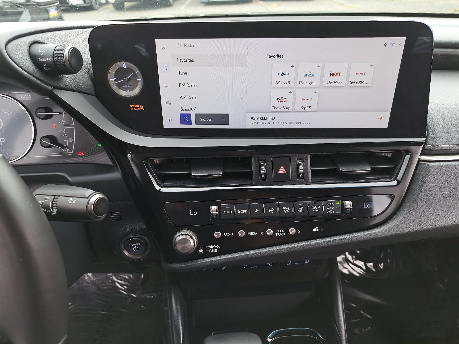 Used 2024 Lexus ES 300h w/ Accessory Package (Z1) FWD image 21