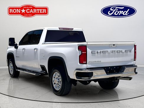 Used 2026 Chevrolet Silverado 2500 LTZ AWD/4WD image 4
