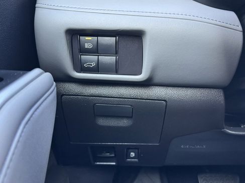 Certified 2022 Toyota Highlander XLE image 36