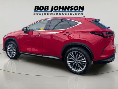 Certified 2025 Lexus NX 350 AWD w/ Accessory Package (2T) image 4