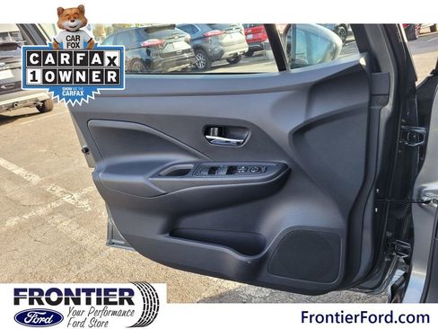 Used 2025 Nissan Versa SV image 13