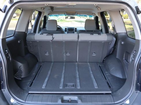 Used 2015 Nissan Xterra S image 14