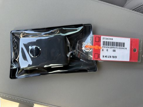 Used 2026 Volvo XC90 B6 Ultra w/ Lounge Package AWD/4WD image 38