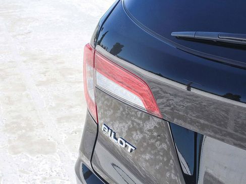 Certified 2021 Honda Pilot Special Edition image 7