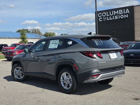 New 2026 Hyundai Tucson SE image 8