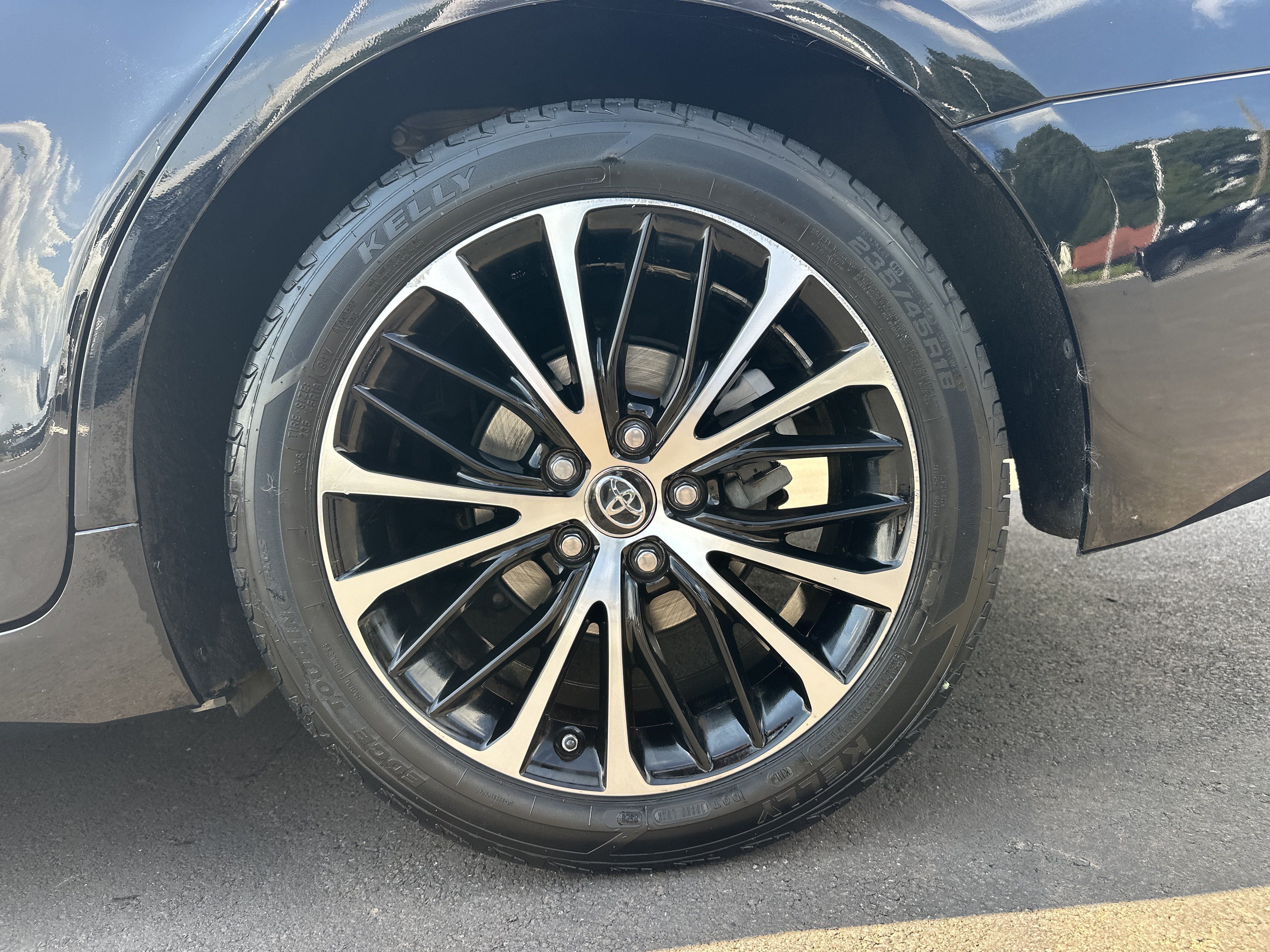 Used 2018 Toyota Camry SE FWD image 20