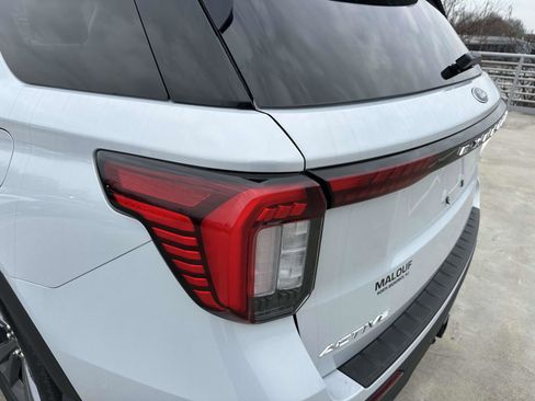 New 2026 Ford Explorer Active w/ Active Comfort Package image 8
