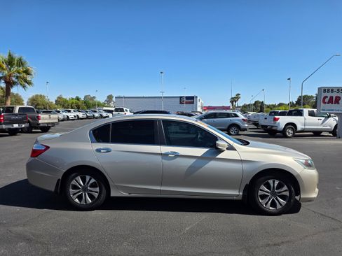 Used 2013 Honda Accord LX image 5