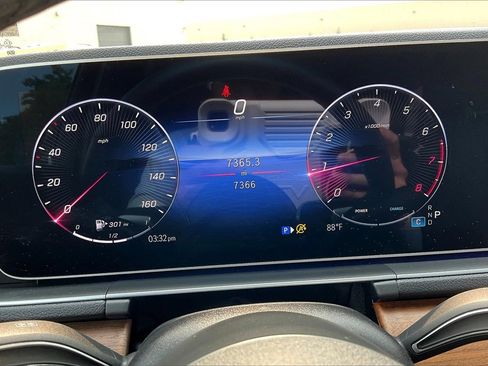 Used 2025 Mercedes-Benz GLE 350 4MATIC image 20