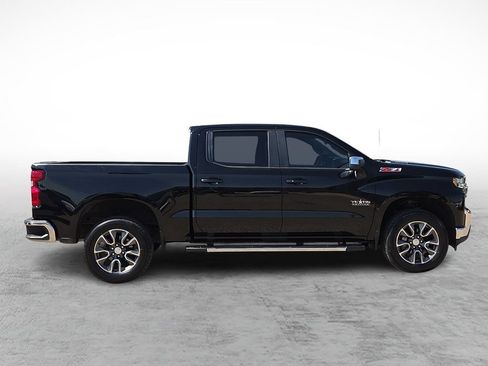 Used 2021 Chevrolet Silverado 1500 LT w/ Z71 Off-Road Package AWD/4WD image 12