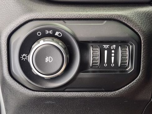 Used 2021 Jeep Wrangler Sport AWD/4WD image 21