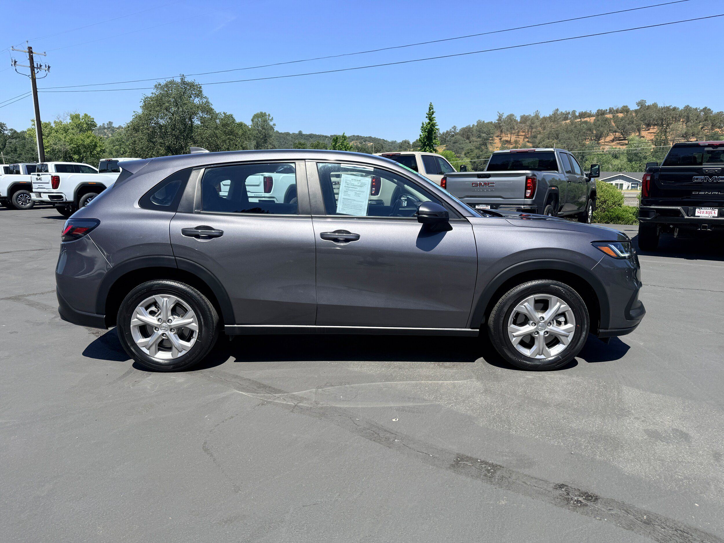 Used 2025 Honda HR-V LX image 5