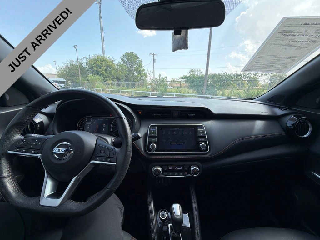 Certified 2020 Nissan Kicks SR w/ SR Premium Package FWD image 11