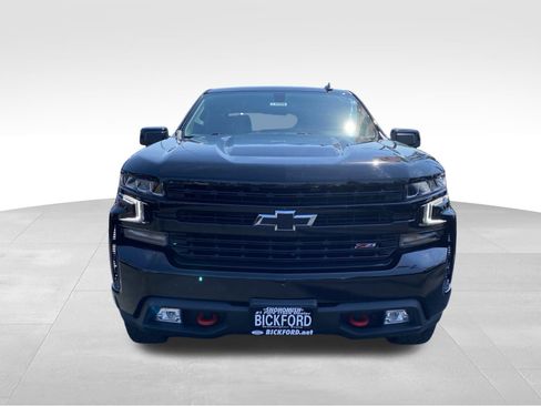 Used 2022 Chevrolet Silverado 1500 LT Trail Boss w/ Convenience Package II image 2