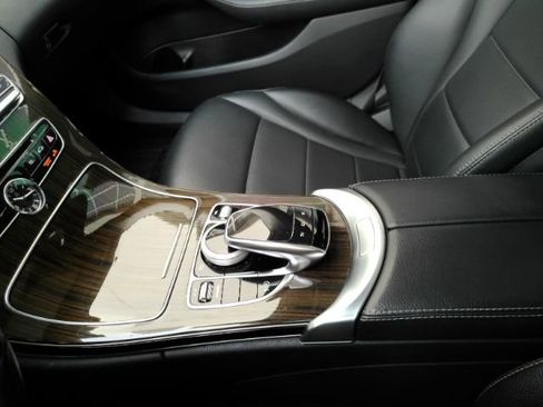 Used 2016 Mercedes-Benz C 300 4MATIC Sedan image 30