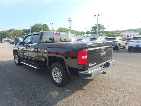 Used 2018 GMC Sierra 1500 SLE w/ SLE Value Package AWD/4WD image 4