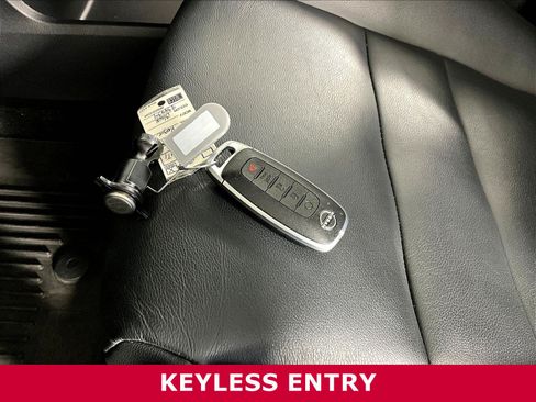 Used 2023 Nissan Rogue SL FWD image 33