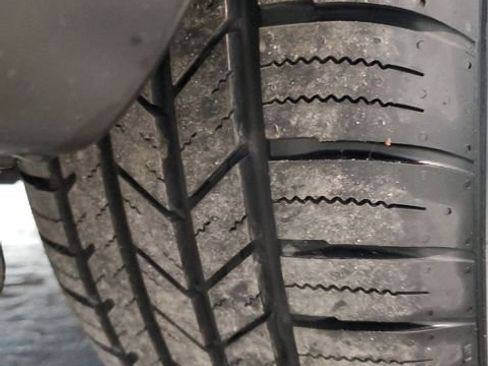 Used 2016 Subaru Forester 2.5i Premium w/ All-Weather Package image 29