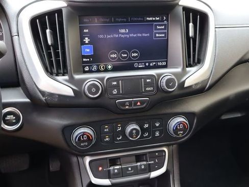 Used 2024 GMC Terrain SLT FWD image 6