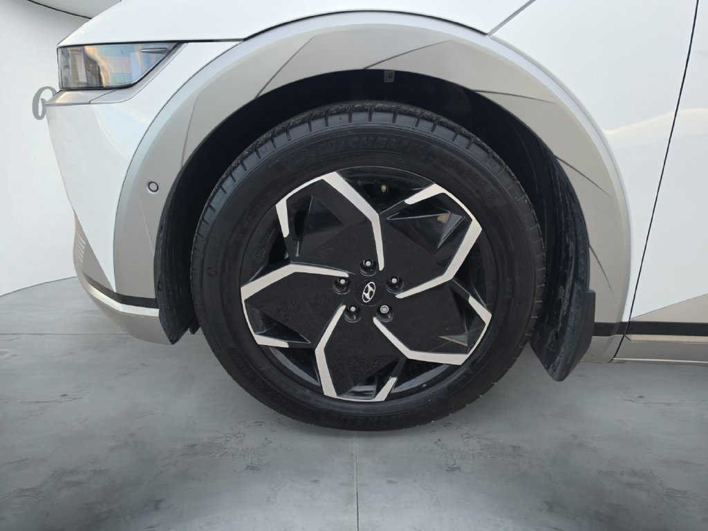 Certified 2024 Hyundai Ioniq 5 Limited RWD image 16