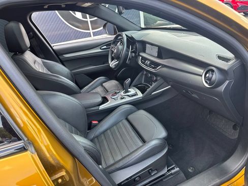 Used 2023 Alfa Romeo Stelvio Veloce AWD/4WD image 66