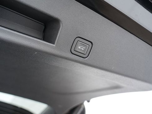 Used 2025 Buick Enclave Preferred image 30