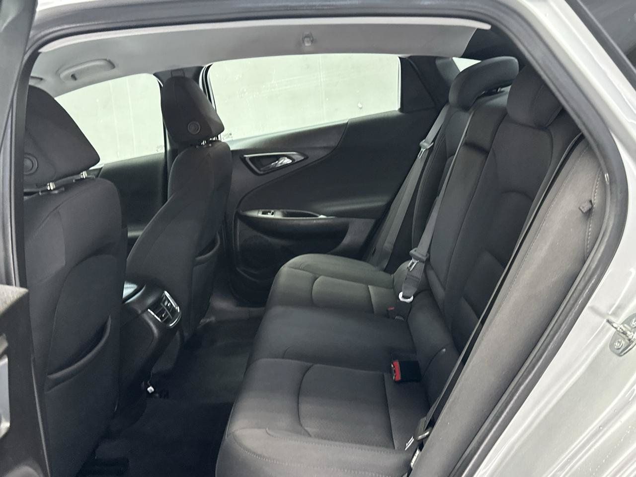 Used 2022 Chevrolet Malibu LT FWD image 12