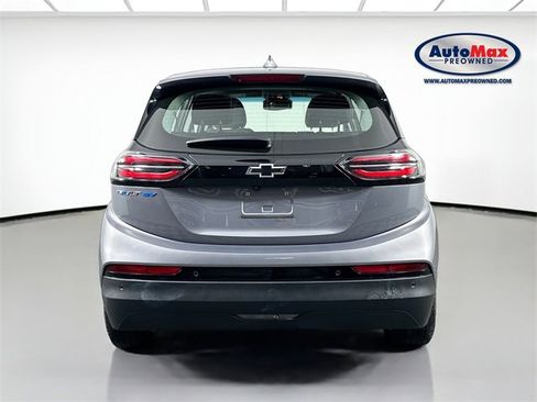 Used 2023 Chevrolet Bolt LT image 6
