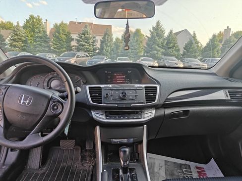 Used 2015 Honda Accord Sport image 10