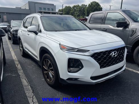 Used 2020 Hyundai Santa Fe SEL w/ Convenience + Premium Package FWD image 4