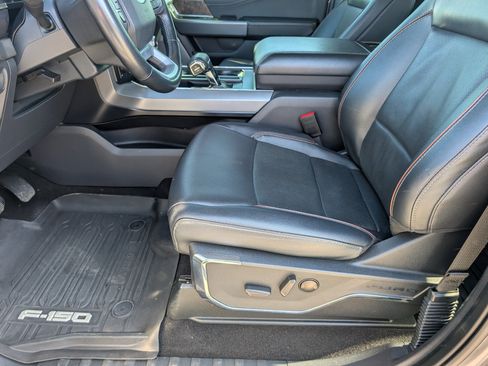 Used 2023 Ford F150 Lariat w/ Trailer Tow Package image 14