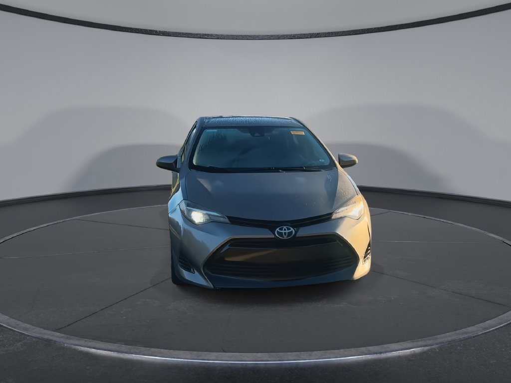 Used 2017 Toyota Corolla LE FWD image 3