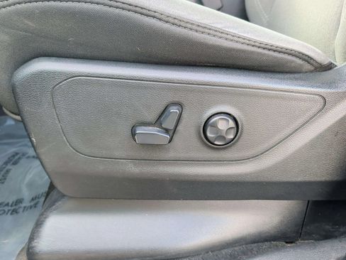 Used 2020 RAM 1500 Big Horn AWD/4WD image 14