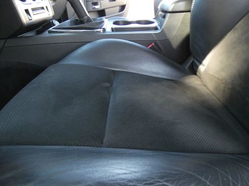 Used 2014 Dodge Challenger R/T image 45