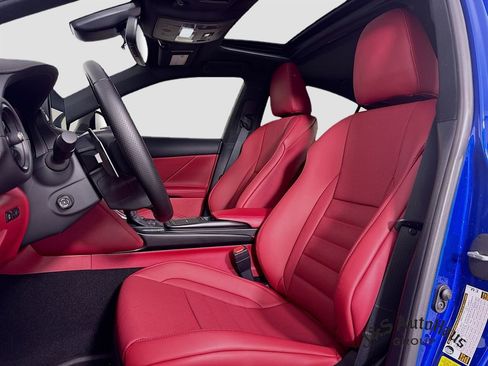 Used 2025 Lexus IS 500 RWD image 11