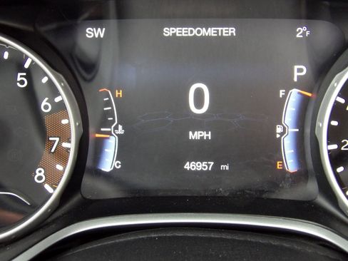 Used 2020 Jeep Compass Limited image 16