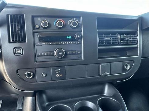 Used 2023 GMC Savana 2500 w/ Driver Convenience Package image 5