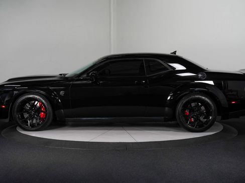 Used 2023 Dodge Challenger SRT Hellcat RWD image 6