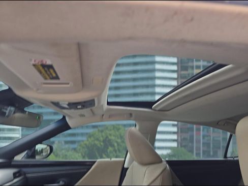 Used 2021 Lexus ES 350 w/ Premium Package FWD image 21
