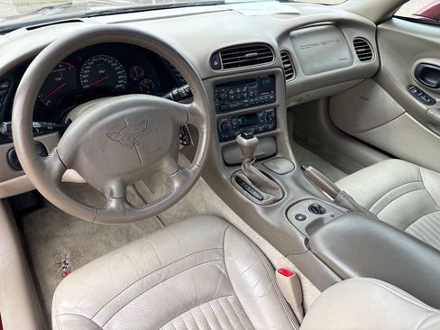 Used 2003 Chevrolet Corvette Convertible w/ Preferred Equipment Group1 RWD image 9