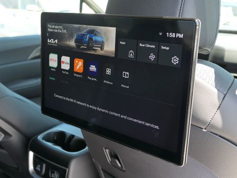 New 2025 Kia Carnival SX Prestige image 24