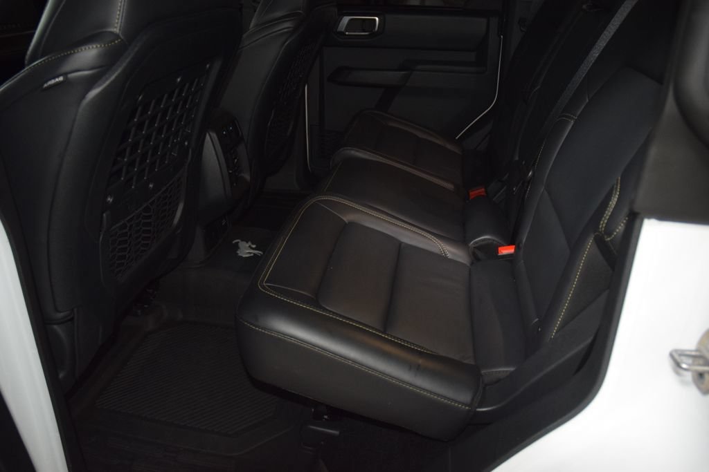 Used 2025 Ford Bronco Badlands AWD/4WD image 39