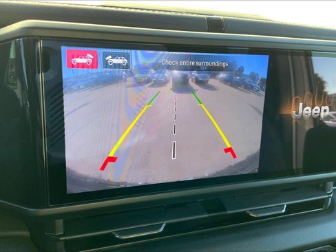 Used 2024 Jeep Wrangler Unlimited Rubicon image 27