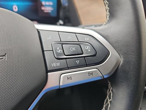 Used 2025 Volkswagen Atlas SE FWD image 22