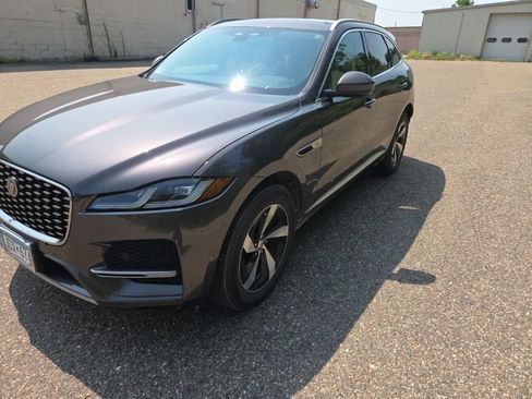 Used 2023 Jaguar F-PACE S AWD/4WD image 3